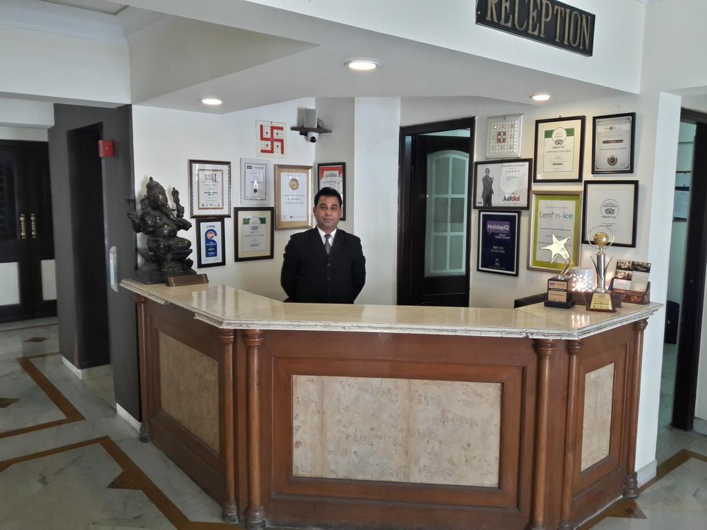 Hotel Shiva Residency Dehradun Dış mekan fotoğraf