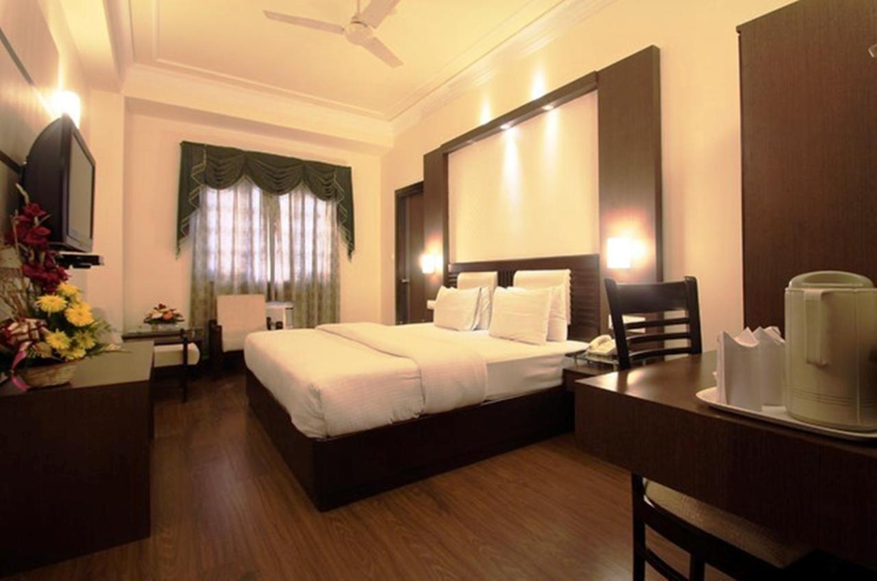 Hotel Shiva Residency Dehradun Dış mekan fotoğraf