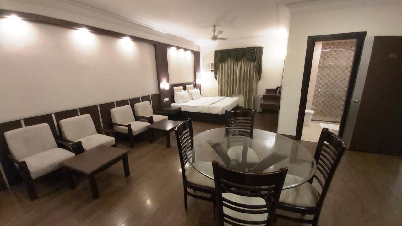 Hotel Shiva Residency Dehradun Dış mekan fotoğraf