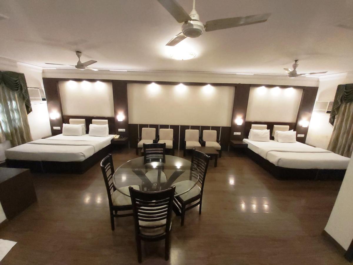 Hotel Shiva Residency Dehradun Dış mekan fotoğraf